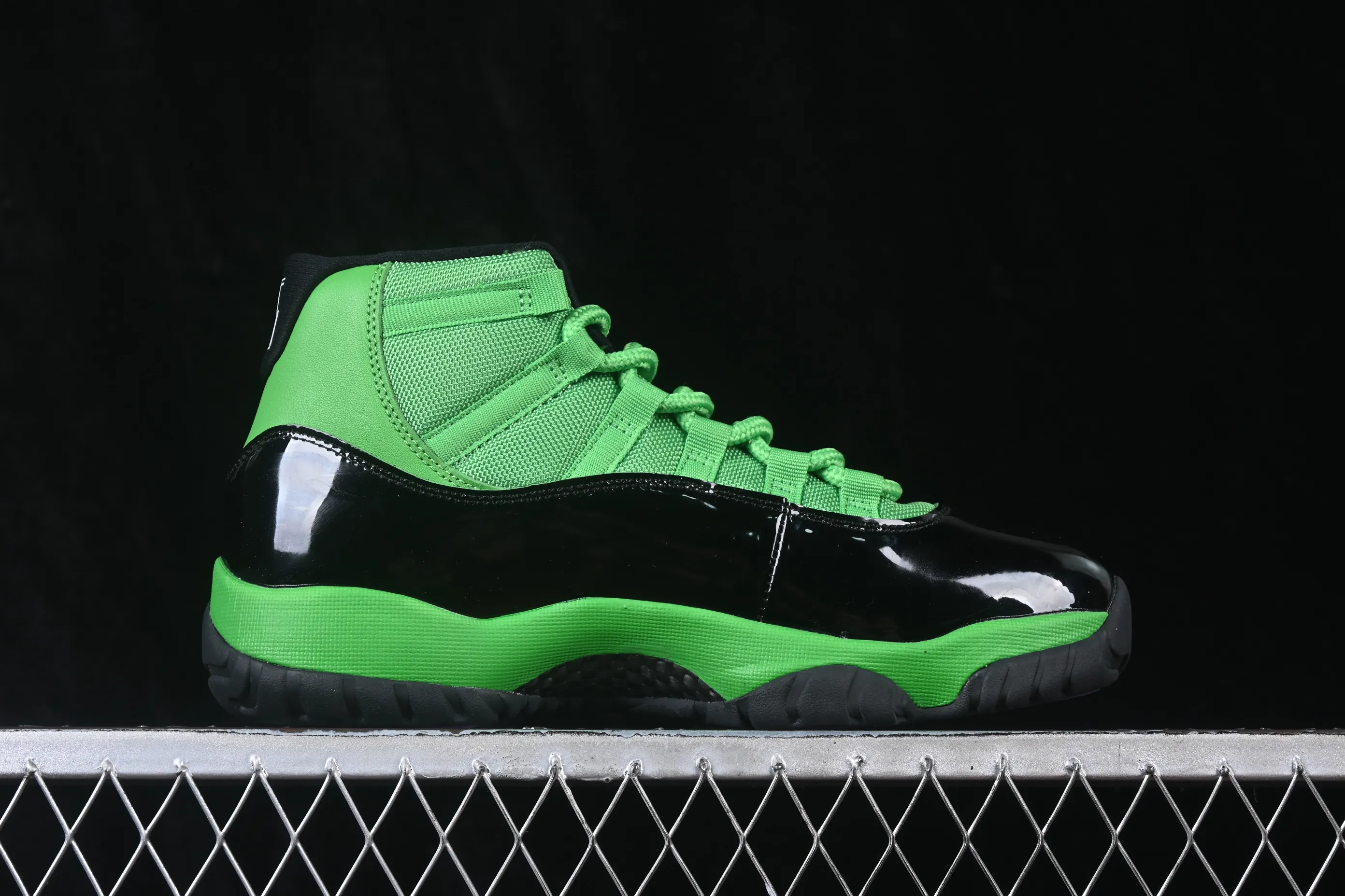 All categories Air Jordan Jordan series basketball shoes Air Jordan 11 Air Jordan 11 Retro AJ11 Joe 11 black green CT8012-310